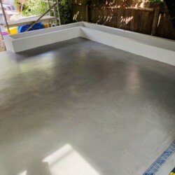 ClaudiCemento microcement BASE  installed by SOBO, www.bysobo.com. Outdoor - patio