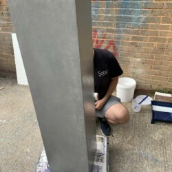 Pillar coated with ClaudiCemento base. Furniture