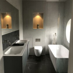 ClaudiCemento microcement Fine, colour light grey, perfectly installed by @cohr1983 Bathroom