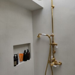 ClaudiCemento microcement DECK installed by SOBO. Bathroom