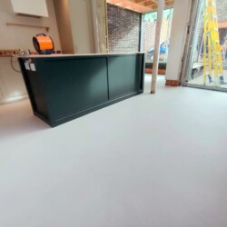 ClaudiCemento READY MIX microcement on the floor by Sobo floor